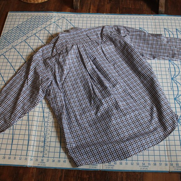 Jos. A. Bank Travelers Collection Cotton Shirt Size L Like New - Picture 3 of 5